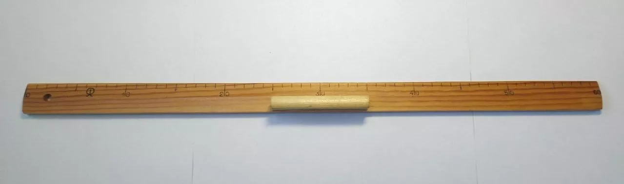 Линейка классная 60см дерев.